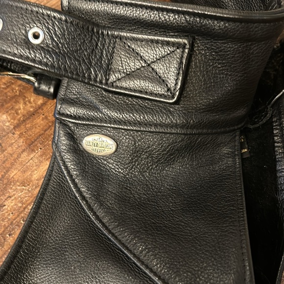 Women’s Harley chaps - Picture 9 of 14